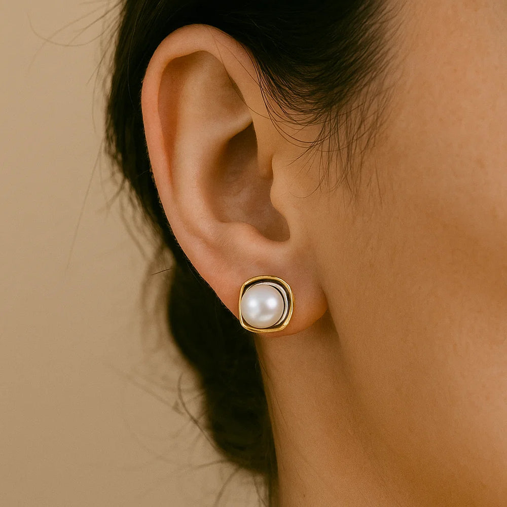 Elegant Black Pearl Stud Earrings